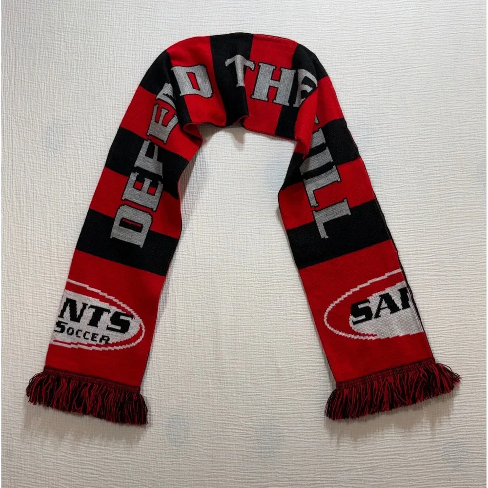 Saints Soccer Scarf Red Black Knit Fringe Team Fan Merchandise‎ Ruffneck Scarves